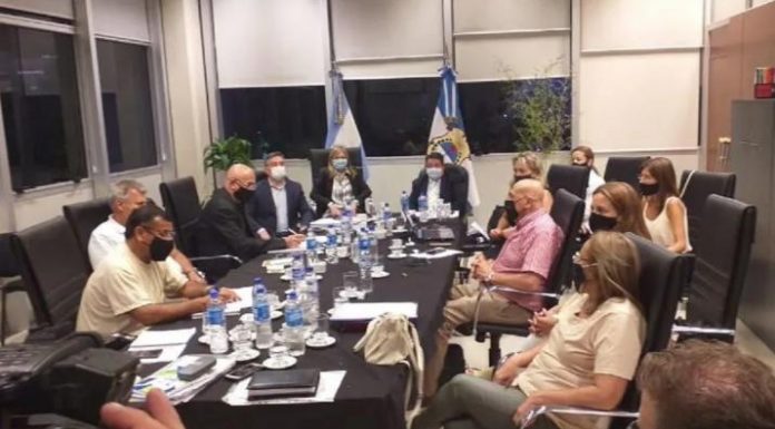 San Juan | Gremios docentes la propuesta oficial de un incremento del 50%