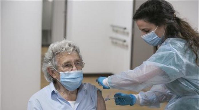 Covid-19 | Hoy abren padrón para vacunar personas de entre 59 y 69 años