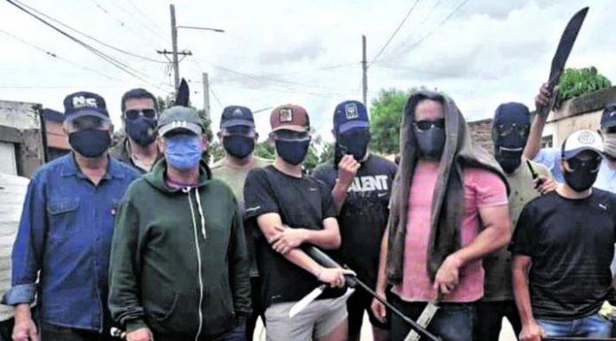 Barrio Diza | Vecinos se armaron para protegerse de los asaltos Barrio Diza | Vecinos se armaron para protegerse de los asaltos