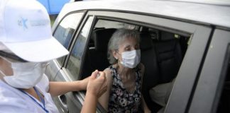 Mayores de 70 años | Reanudan la vacunación en toda la provincia