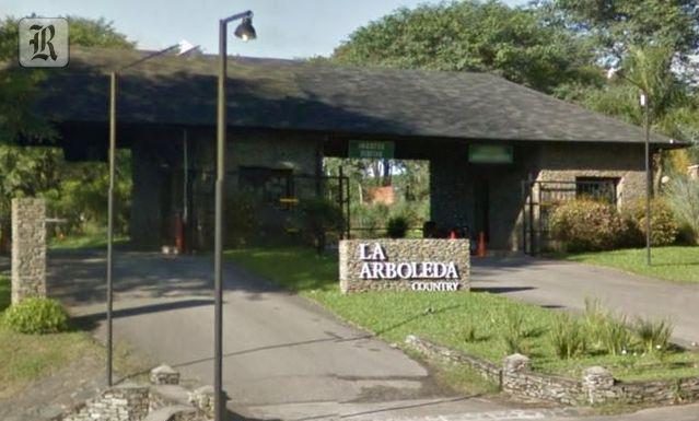 Country la Arboleda | Asaltan tres casas y se llevan un botín millonario Country la Arboleda | Asaltan tres casas y se llevan un botín millonario