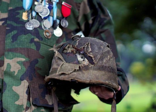 “Veteranos con Honor” | Un homenaje de Alcides Núñez a los caídos en Malvinas “Veteranos con Honor” | Un homenajea de Alcides Núñez a los caídos en Malvinas