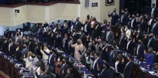 El Salvador | El Congreso destituye a la Corte Suprema de Justicia