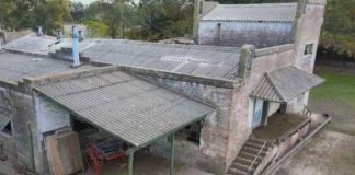 Actividad Paranormal | La casa embrujada donde de noche vuelan piedras