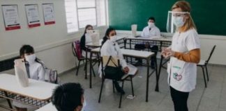 El Gobierno nacional propuso que los estudiantes no queden de curso este año