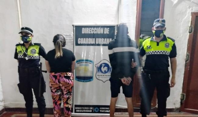 Barrio Norte | Atrapan una pareja que vendía celular robado en Facebook Barrio Norte | Atrapan una pareja que vendía celular robado en Facebook