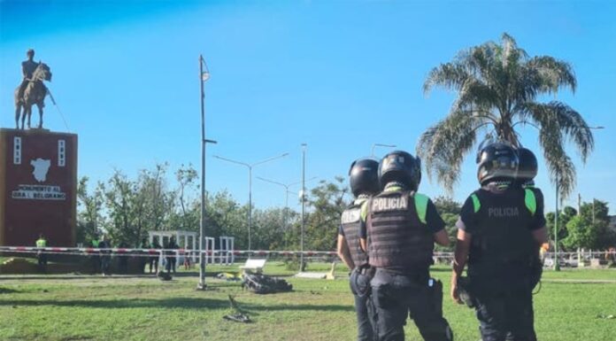Motociclista chocó con la rotonda de San Cayetano y murió