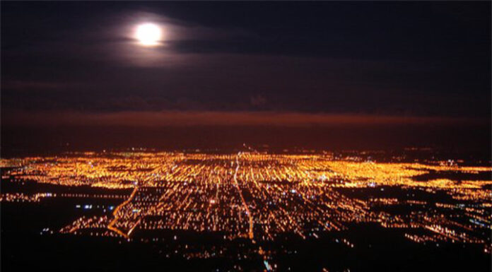 Entre nubes y postales únicas, así se vivió la impactante “Luna de Sangre” en Tucumán Luna de sangre